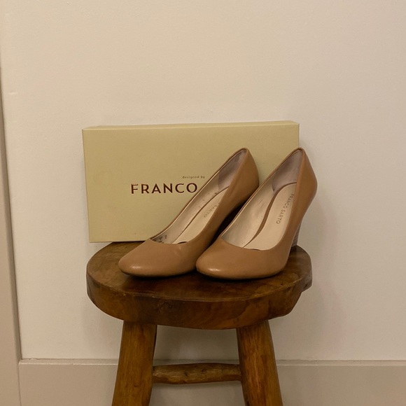 Franco Sarto Stacked Leather Heels 7 - Picture 1 of 6